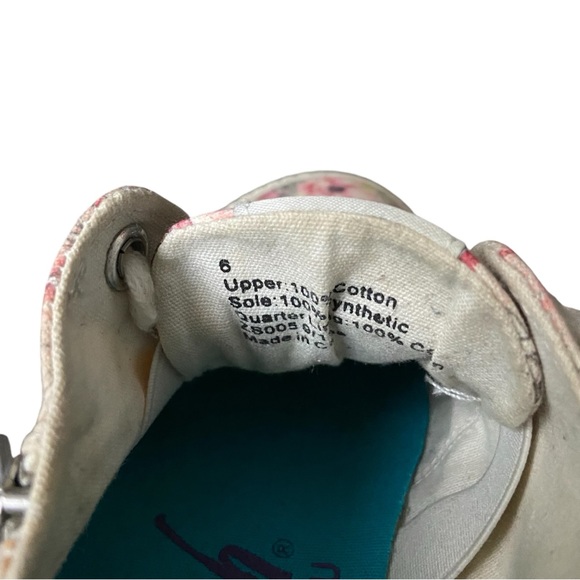 Blowfish Malibu Women's Fashion Sneakers Size 6 - Picture 3 of 3